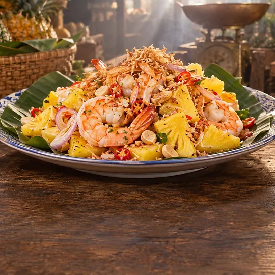 ยำสับปะรดภูเก็ตกุ้งสด