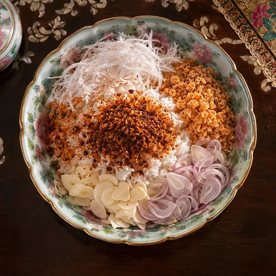 ข้าวยำพริกภูเก็ต