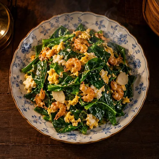 ผักเหมียงผัดไข่กุ้งเสียบ
